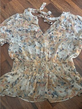 everleigh Peach & Navy Floral Tie-Neck Peplum Blouse